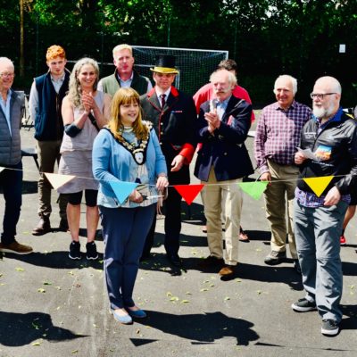 Image showing Mayor Helen Simpson cutting the ribbon to inaugurate new court surface